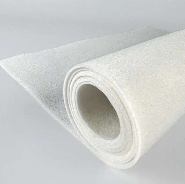 Materiały filtracyjne: Jak poprawia jakość powietrza nowoczesnych systemów HVAC?